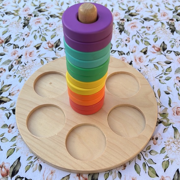 Lovevery Flexible Wooden Stacker - Picture 5 of 6
